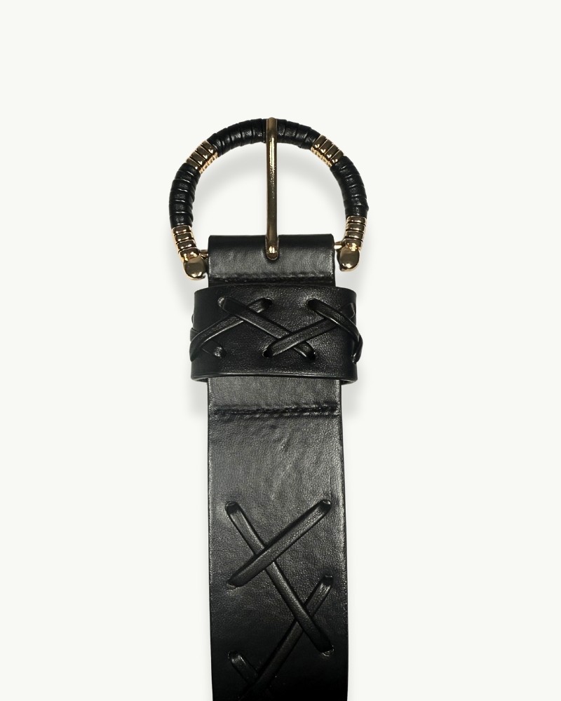 Cinturón Negro Sintético con Hebilla Dorada Decorativa | EMM Shops